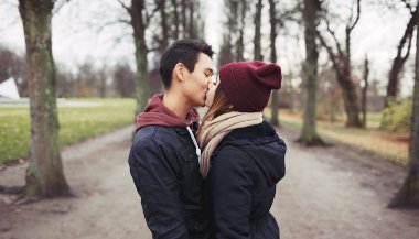 O tipo de beijo que os signos amam e odeiam