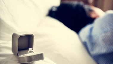 O que significa sonhar com aliança