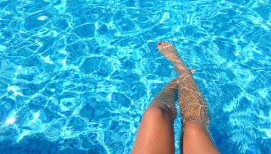 O que significa sonhar com piscina