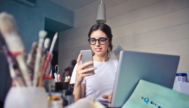 O perfil profissional da mulher de cada signo