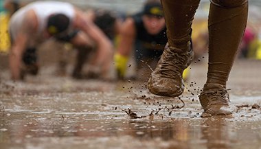 Sonhar com lama preta