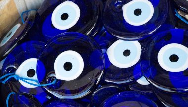 Conheça o poder do olho grego