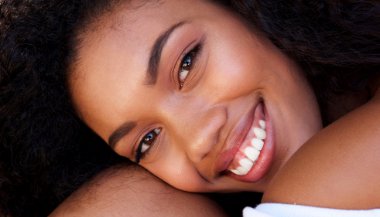 Os benefícios de um bom riso