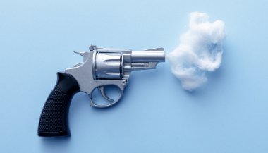 Sonhar com arma de brinquedo