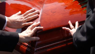 Significado de sonhar com caixão fechado