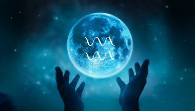 Lua Cheia em Aquário —  22 de agosto de 2021