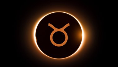 Eclipse Lunar parcial em Touro — 19 de novembro de 2021