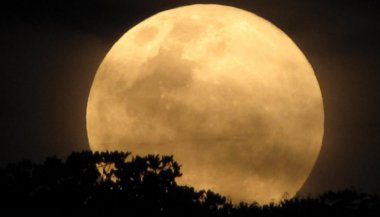 Lua Azul: entenda seu poder