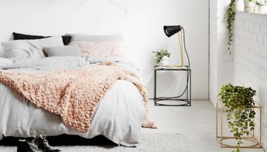 Dicas sustentáveis para organizar seu quarto