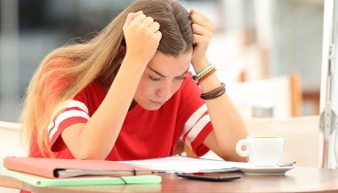 Hábitos comuns de pessoas infelizes