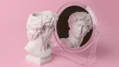 As 3 emoções que o NARCISISTA utiliza para te manipular