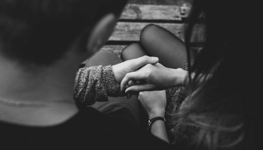 5 sinais de que você está em uma relação por apego