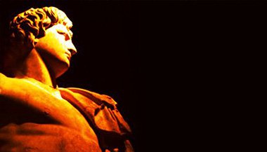 Apolo, o Deus dos inúmeros atributos