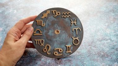 Horóscopo do dia de hoje (12/07/2025): previsões dos signos para sábado