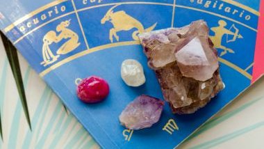 Horóscopo do dia de hoje (03/08/2025): previsões dos signos para domingo