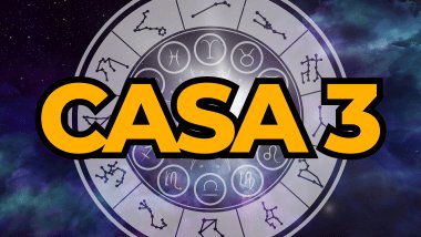 Há um escrito grande "CASA 3" no centro da imagem. Ao fundo, há o universo e uma roda do zodíaco.