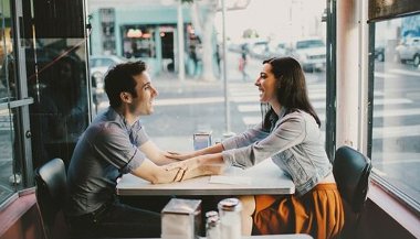 A melhor forma de atrair alguém conforme o seu signo