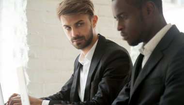 Sonhos que indicam inveja