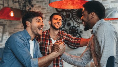 Horóscopo do dia de hoje (10/05/2024): previsões dos signos para sexta-feira