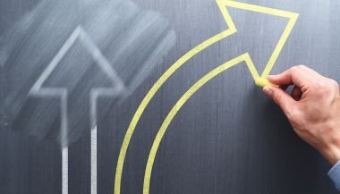 Horóscopo do dia de hoje (20/05/2024): previsões dos signos para segunda-feira