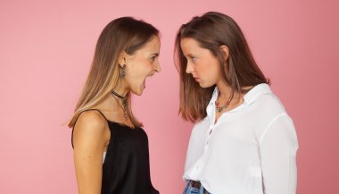 Horóscopo do dia de hoje (29/03/2024): previsões dos signos para sexta-feira