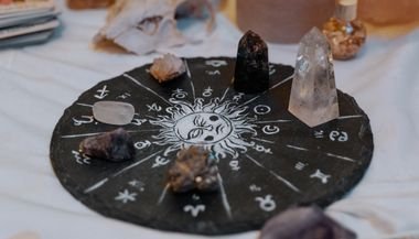 Horóscopo do dia: previsões de hoje (12/11) para os signos