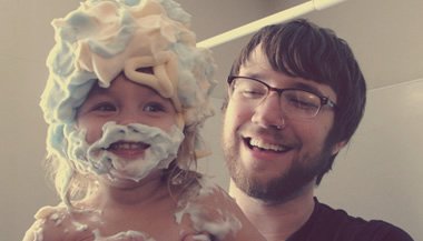 Tenho em mim um pedacinho de você