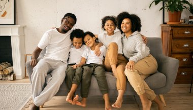 Quíron em Câncer: família e sociedade