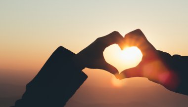 Como cada signo se comporta quando está apaixonado?