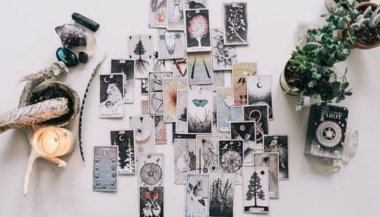 Tipos de Tarot: desvende os mistérios de cada baralho