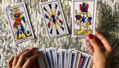Conheça os tipos de Tarot e saiba com qual se consultar
