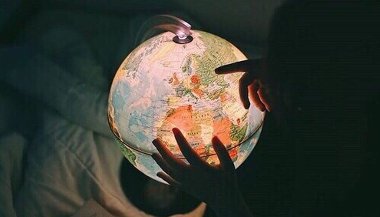 Como as essências florais podem ajudar os viajantes