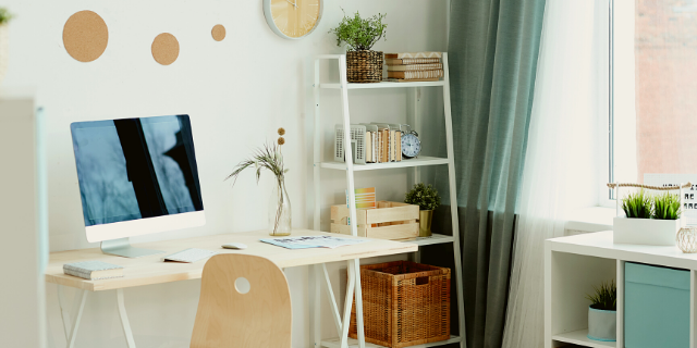 Imagem de um quarto arrumado e moderno