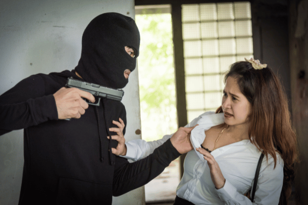 Assalto a mão armada.