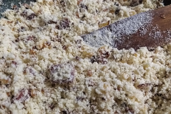 Farofa de carne-seca.