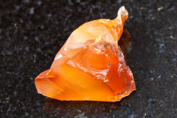 Pedra cornalina de tamanho grande