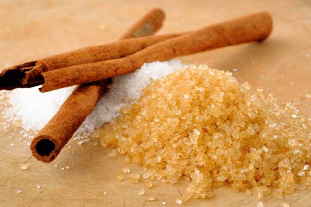 Canela em pau e açúcar 