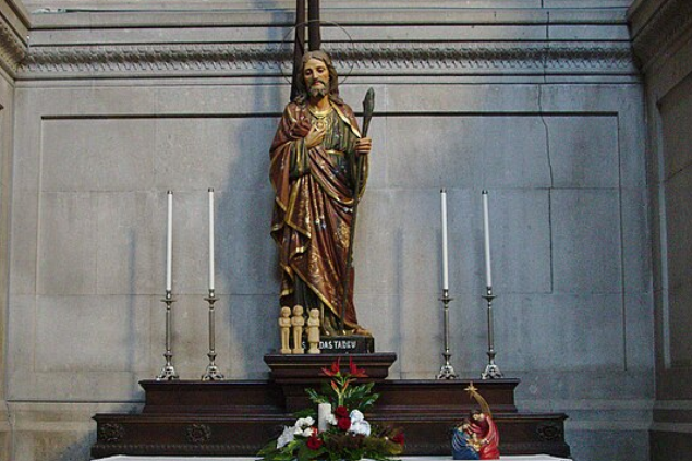 Imagem de São Judas Tadeu na igreja
