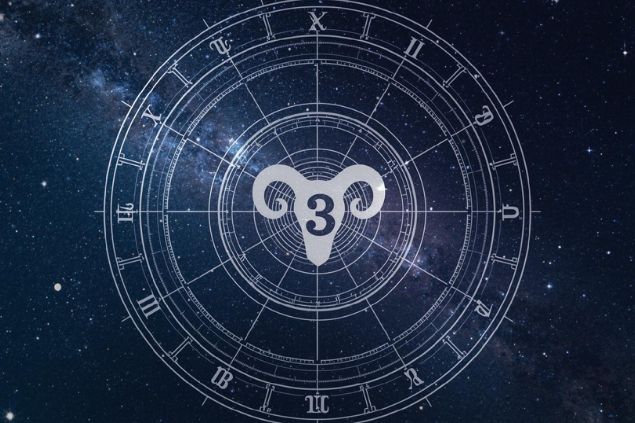 Imagem do glifo de áries e o número 3 no centro de uma mandala astrológica com fundo do universo.