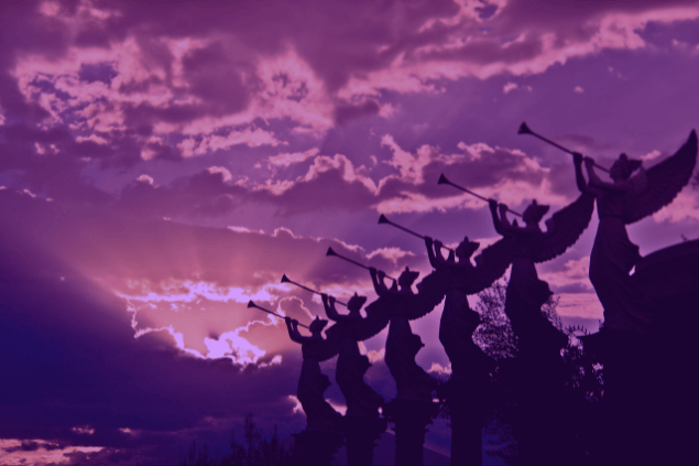 Anjos tocando uma trompeta