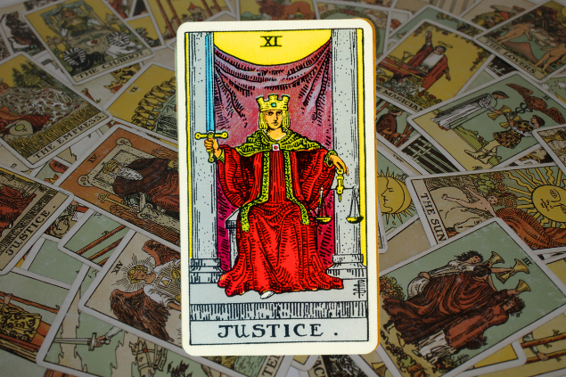 Carta de tarot A Justiça