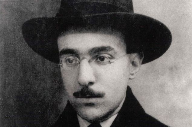 Escritor Fernando Pessoa.