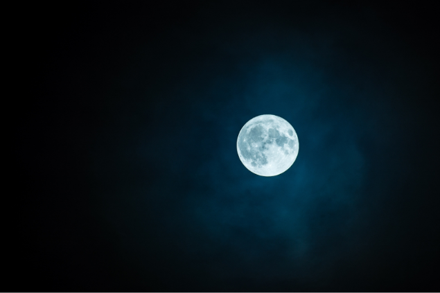 Imagem de uma lua