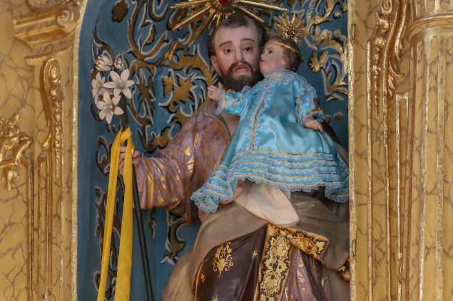 Estátua de São José na Igreja