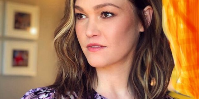 Foto da atriz Julia Stiles publicada no seu perfil do Instagram. 