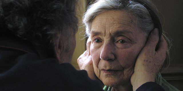 Foto de Emmanuelle Riva em 