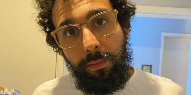 Foto do comediante Murilo Couto